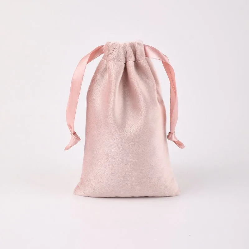 Custom velvet drawstring pouch with satin ribbon — Genesis Bags project for fashion accessories brand